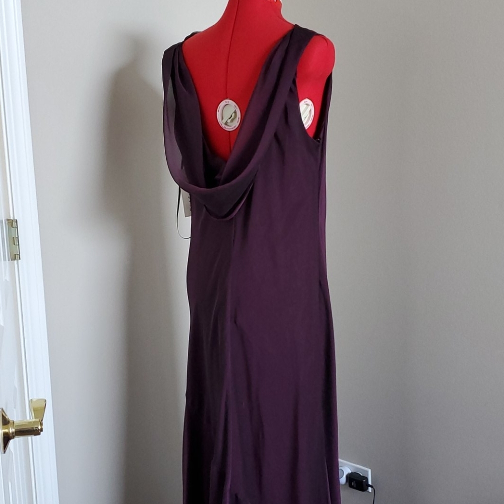 Dress - Picture 5 of 6
